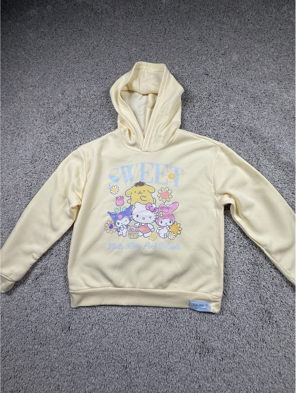 NWT Hello Kitty and Friends Graphic Pullover Hooded Sweatshirt, XL 14 Yellow